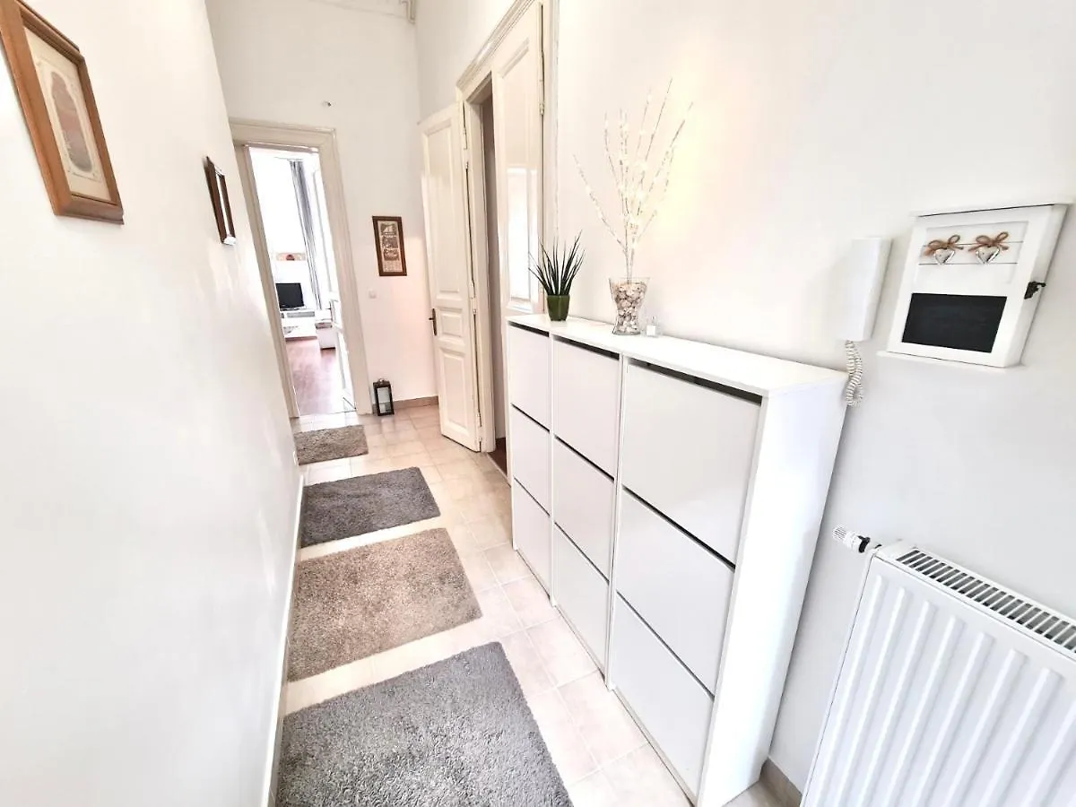 Ricky Apartment Budapest 0*,