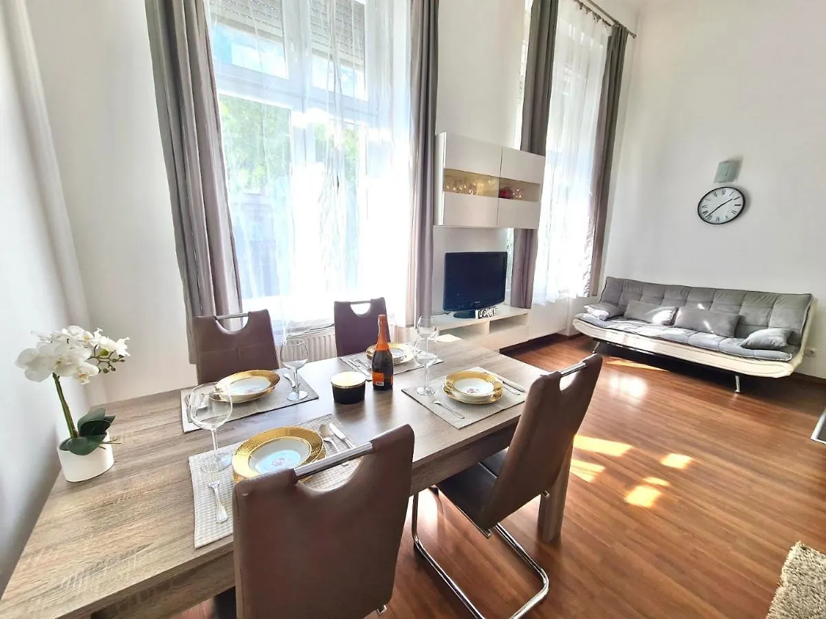Ricky Apartment Budapest